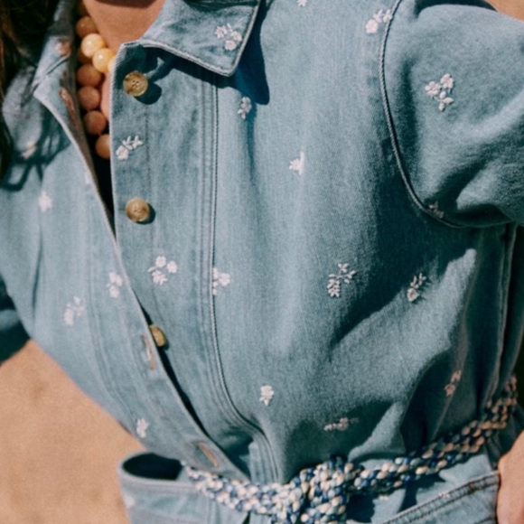 Sezane Will Denim Jacket w/ embroidered flowers NWOT - Picture 4 of 9